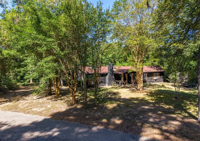 Photo 3 of Single family home for sale at 20616 E Grove Club Lake Rd, Whitehouse, TX 75791 | MLS# 21367781 | Listing updated on 2026-08-24