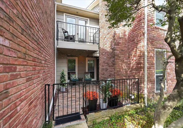 Photo 1 of Condo for sale at 7510 Holly Hill Dr #124, Dallas, TX 75231 | MLS# 21364539 | Listing updated on 2026-08-28