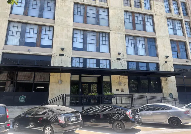 Photo 1 of Condo for sale at 1122 Jackson St #217, Dallas, TX 75202 | MLS# 21367824 | Listing updated on 2026-08-24
