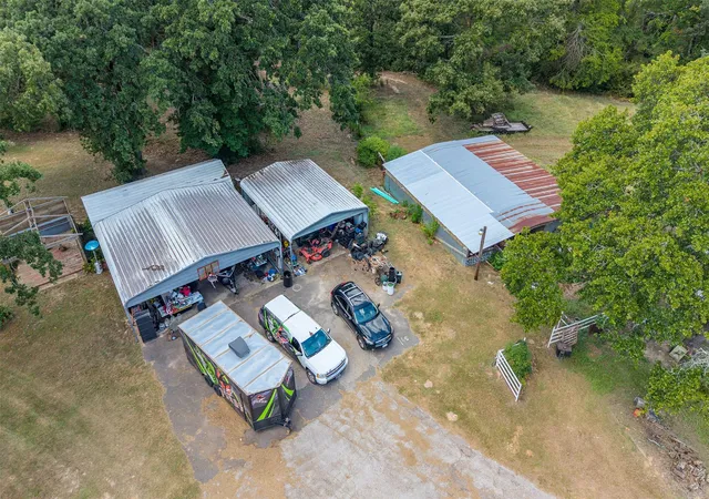Photo 3 of Single family home for sale at 4358 E County Road 367, Henderson, TX 75654 | MLS# 21367818 | Listing updated on 2026-08-31