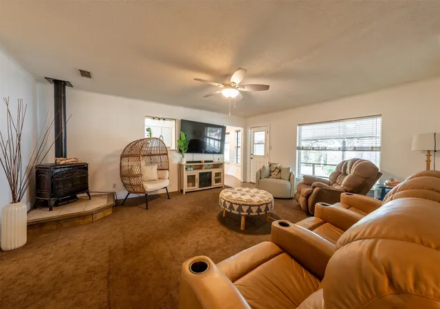 Photo 4 of Single family home for sale at 4358 E County Road 367, Henderson, TX 75654 | MLS# 21367818 | Listing updated on 2026-08-31