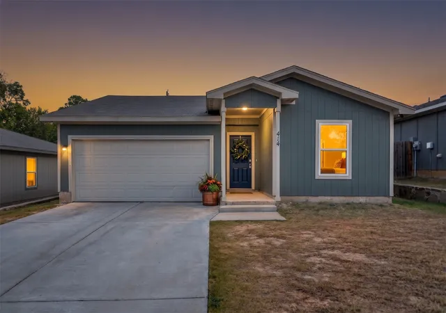 Photo 1 of Single family home for sale at 414 E Munson St, Denison, TX 75021 | MLS# 21367775 | Listing updated on 2026-09-25