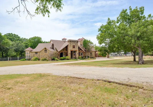 Photo 2 of Single family home for sale at 1491 E Hickory Hill Rd, Argyle, TX 76226 | MLS# 21365843 | Listing updated on 2026-08-25