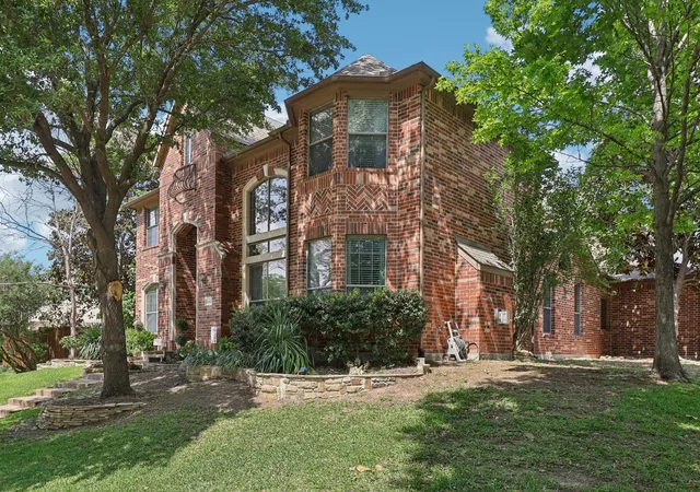 Photo 3 of Single family home for sale at 3912 Thorndale Ln, Rockwall, TX 75087 | MLS# 21367893 | Listing updated on 2026-08-24