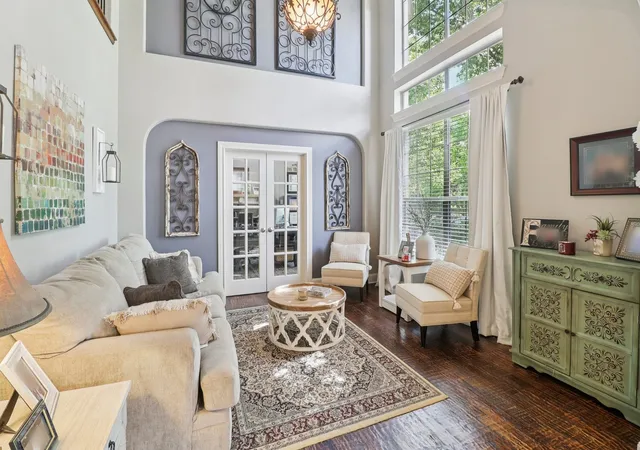Photo 3 of Single family home for sale at 3912 Thorndale Ln, Rockwall, TX 75087 | MLS# 21367893 | Listing updated on 2026-08-24