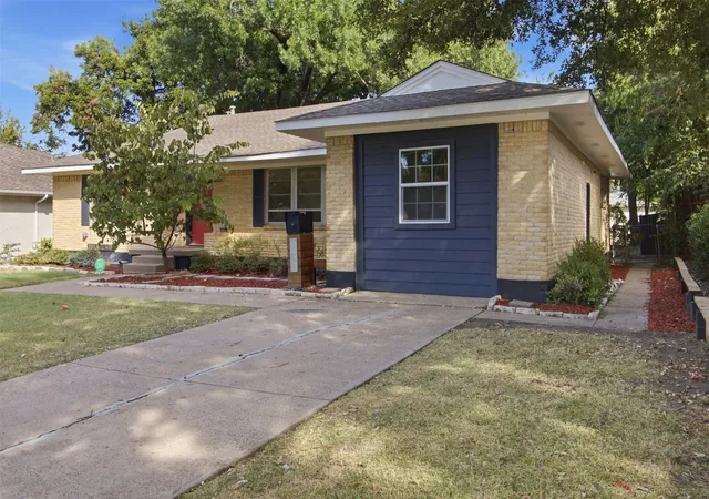 Photo 3 of Single family home for sale at 11022 Dunaway Dr, Dallas, TX 75228 | MLS# 21365533 | Listing updated on 2026-08-30