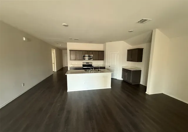 Photo 3 of Single family home for sale at 616 Chuck Wagon Dr, Josephine, TX 75189 | MLS# 21356162 | Listing updated on 2026-08-24