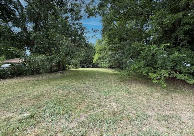 Land for sale at 124 E Crockett St, De Kalb, TX 75559 | MLS# 21367974