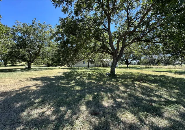 Photo 3 of Single family home for sale at 1001 Hwy 36, Comanche, TX 76442 | MLS# 21367981 | Listing updated on 2026-10-05