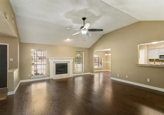 Photo 3 of Single family home for sale at 928 Ledgemont Dr, Plano, TX 75025 | MLS# 21367084 | Listing updated on 2026-08-31