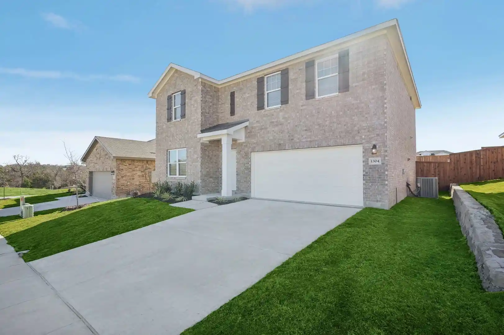 Photo 1 of Single family home for sale at 913 Harvest Terrace, Glenn Heights, TX 75154 | MLS# 21368122 | Listing updated on 2026-10-13