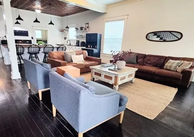 Photo 2 of Single family home for sale at 617 S 12th St, Waco, TX 76706 | MLS# 21368177 | Listing updated on 2026-08-25