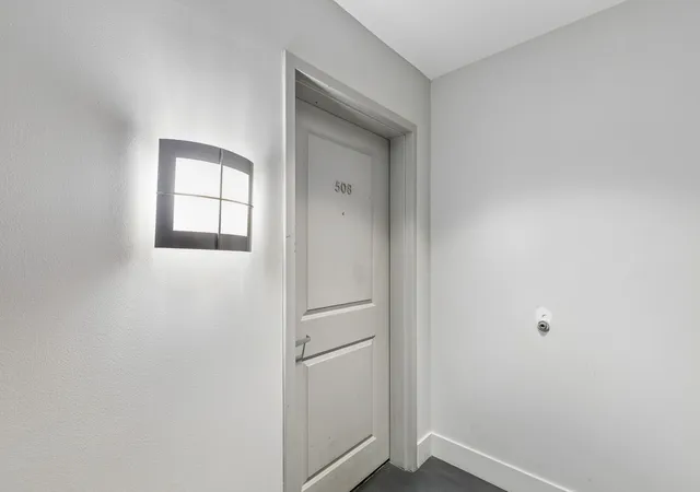 Photo 3 of Condo for sale at 1200 Main St #508, Dallas, TX 75202 | MLS# 21364112 | Listing updated on 2026-08-25