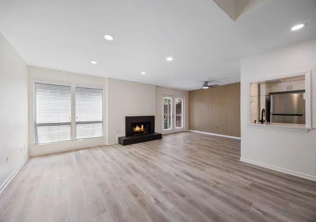 Photo 3 of Townhouse for sale at 9807 Bent Branch Ln, Dallas, TX 75243 | MLS# 21364107 | Listing updated on 2026-09-23