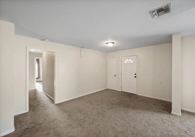 Photo 3 of Single family home for sale at 807 E Tyler St, Mexia, TX 76667 | MLS# 21368148 | Listing updated on 2026-08-25