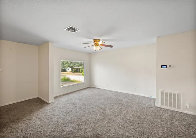 Photo 3 of Single family home for sale at 807 E Tyler St, Mexia, TX 76667 | MLS# 21368148 | Listing updated on 2026-08-25