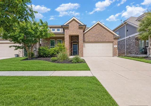 Photo 2 of Single family home for sale at 928 Dove Cvs, Argyle, TX 76226 | MLS# 21368222 | Listing updated on 2026-09-29