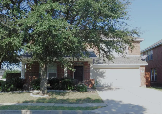Photo 1 of Single family home for sale at 316 Hummingbird Dr, Little Elm, TX 75068 | MLS# 21368242 | Listing updated on 2026-08-25
