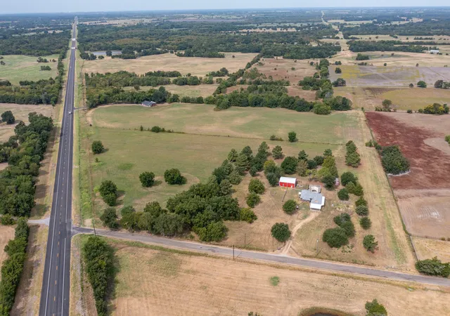 Photo 1 of Single family home for sale at 3016 County Road 4405, Commerce, TX 75428 | MLS# 21367213 | Listing updated on 2026-08-25