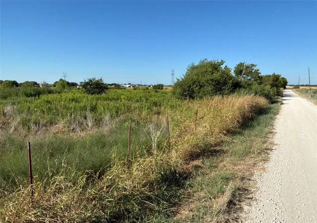Photo 4 of Land for sale at Tbd Nw County Road 1200, Blooming Grove, TX 76624 | MLS# 21368352 | Listing updated on 2026-08-25