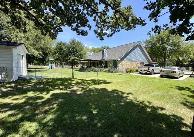 Photo 3 of Single family home for sale at 3 Jupiter Rd, Star Harbor, TX 75148 | MLS# 21368350 | Listing updated on 2026-08-25