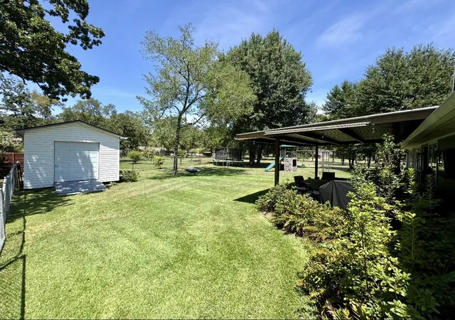 Photo 4 of Single family home for sale at 3 Jupiter Rd, Star Harbor, TX 75148 | MLS# 21368350 | Listing updated on 2026-08-25