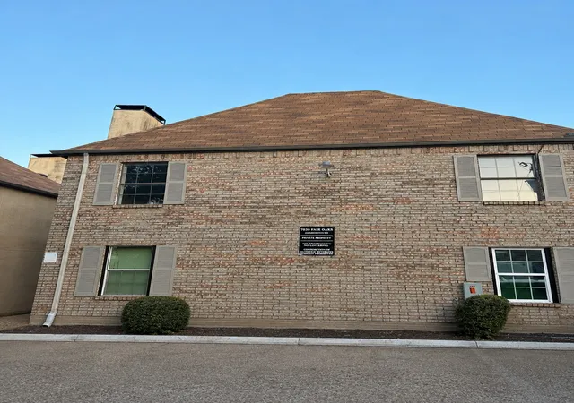 Photo 3 of Condo for sale at 7030 Fair Oaks Ave #103, Dallas, TX 75231 | MLS# 21368058 | Listing updated on 2026-08-25