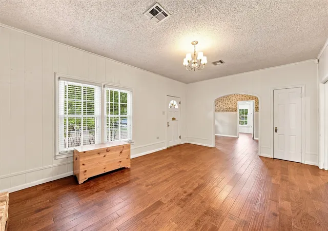 Photo 4 of Single family home for sale at 2616 Pine Ave, Waco, TX 76708 | MLS# 21363947 | Listing updated on 2026-10-06
