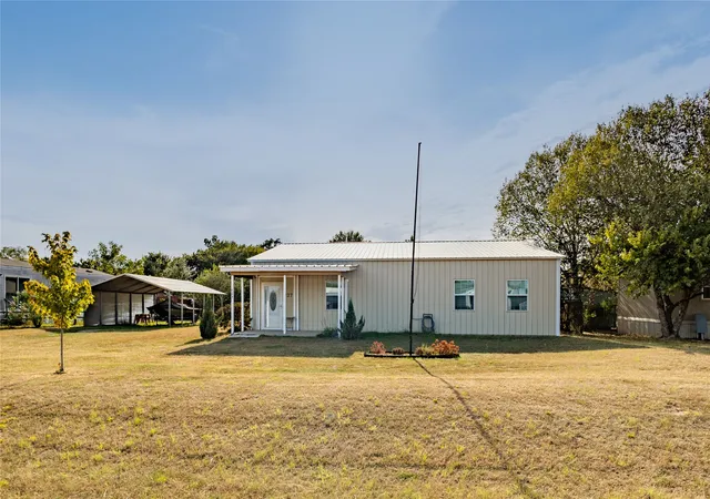 Photo 1 of Single family home for sale at 127 Mohican, Quitman, TX 75783 | MLS# 21368488 | Listing updated on 2026-08-25