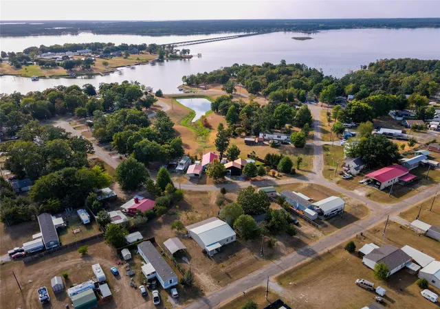 Photo 3 of Single family home for sale at 127 Mohican, Quitman, TX 75783 | MLS# 21368488 | Listing updated on 2026-08-25