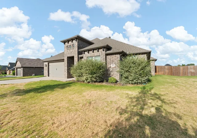 Photo 2 of Single family home for sale at 125 Treys Wy, Godley, TX 76044 | MLS# 21367672 | Listing updated on 2026-08-25
