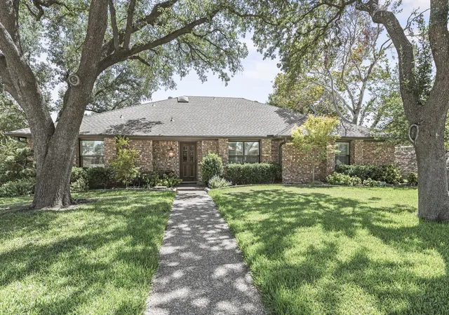 Photo 1 of Single family home for sale at 1946 Oakbluff Dr, Carrollton, TX 75007 | MLS# 21368331 | Listing updated on 2026-10-03