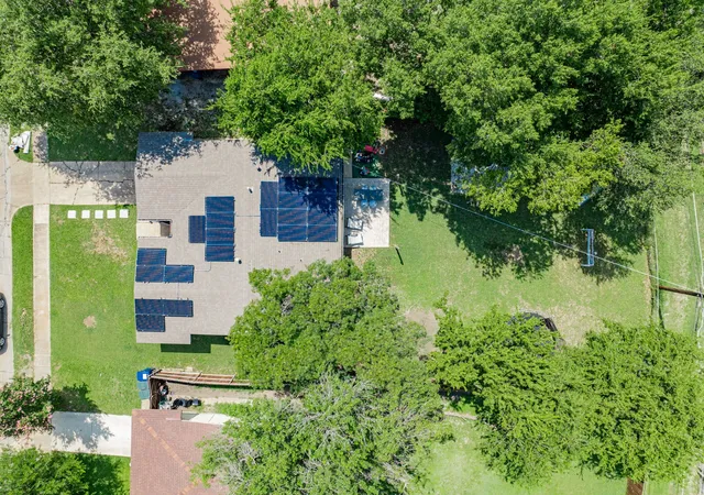 Photo 4 of Single family home for sale at 905 Piedmont Dr, Garland, TX 75040 | MLS# 21367531 | Listing updated on 2026-10-07