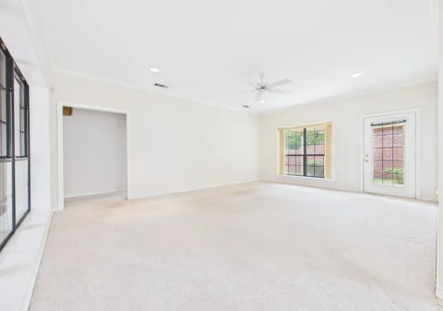 Photo 3 of Single family home for sale at 806 Torribrooke Ln, Athens, TX 75751 | MLS# 21368026 | Listing updated on 2026-08-29