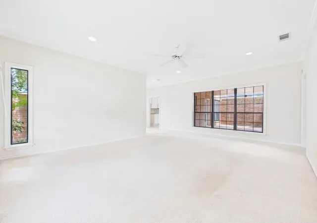 Photo 4 of Single family home for sale at 806 Torribrooke Ln, Athens, TX 75751 | MLS# 21368026 | Listing updated on 2026-08-29
