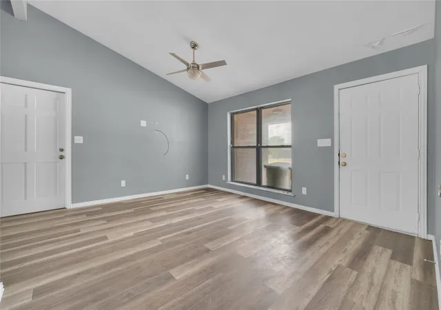 Photo 3 of Sale Pending at 812 W Grubb Dr, Mesquite, TX 75149 | MLS# 21367513 | Listing updated on 2026-09-28