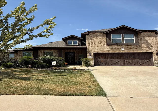 Photo 1 of Single family home for sale at 433 Calvert Dr, Midlothian, TX 76065 | MLS# 21368360 | Listing updated on 2026-09-25