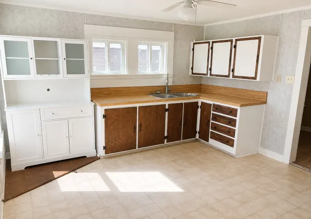 Photo 2 of Single family home for sale at 105 Brookshire, Riesel, TX 76682 | MLS# 21368515 | Listing updated on 2026-08-25