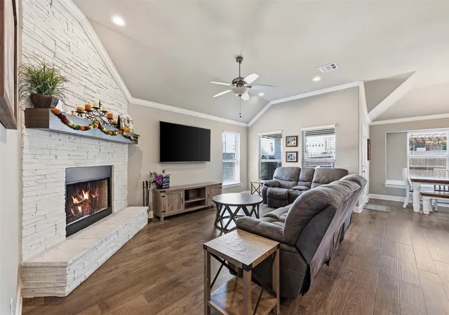 Photo 3 of Single family home for sale at 251 Bear Trl, Waxahachie, TX 75165 | MLS# 21363489 | Listing updated on 2026-08-27
