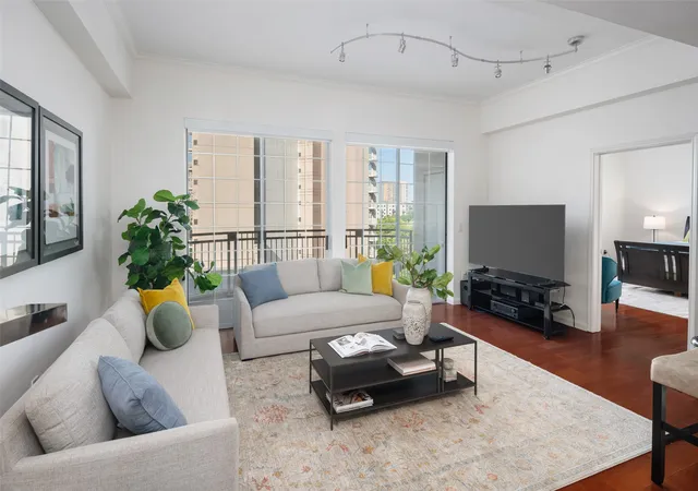 Photo 2 of Condo for sale at 3225 Turtle Creek Blvd #709, Dallas, TX 75219 | MLS# 21361757 | Listing updated on 2026-08-27