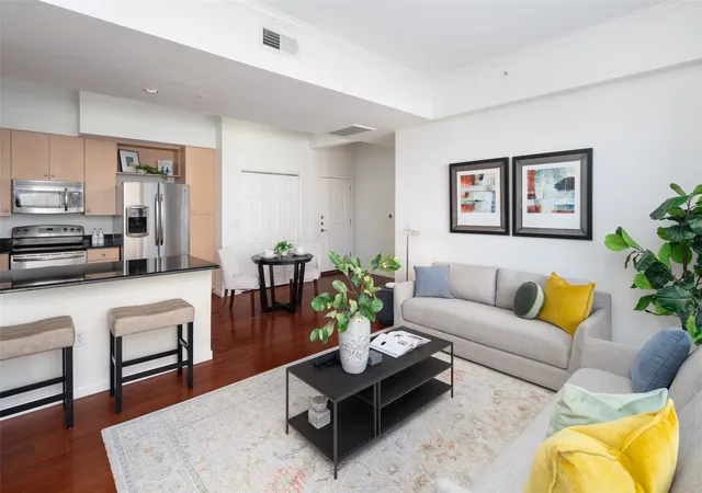 Photo 3 of Condo for sale at 3225 Turtle Creek Blvd #709, Dallas, TX 75219 | MLS# 21361757 | Listing updated on 2026-08-27