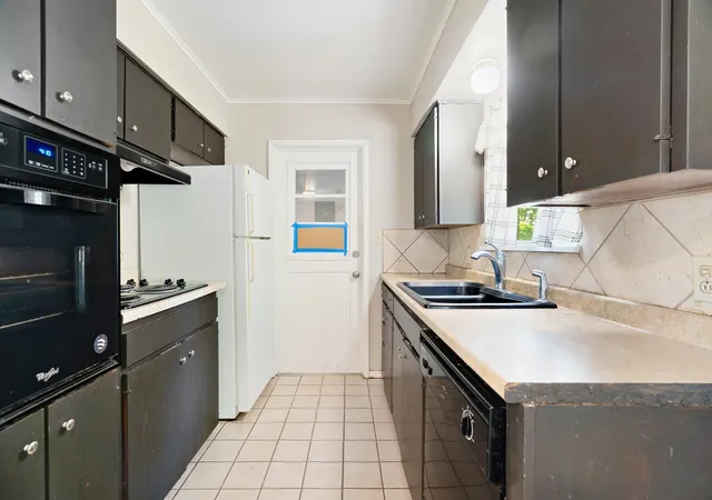 Photo 4 of Single family home for sale at 2455 Cypress Dr, Paris, TX 75460 | MLS# 21368682 | Listing updated on 2026-08-25