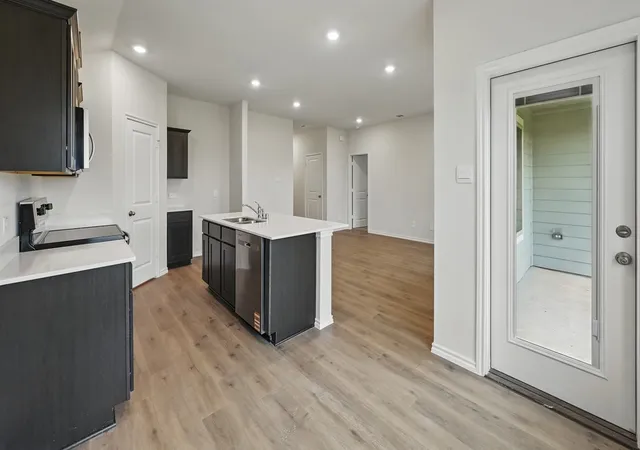 Photo 2 of Single family home for sale at 1912 Freeman St, Tyler, TX 75702 | MLS# 21368666 | Listing updated on 2026-09-18
