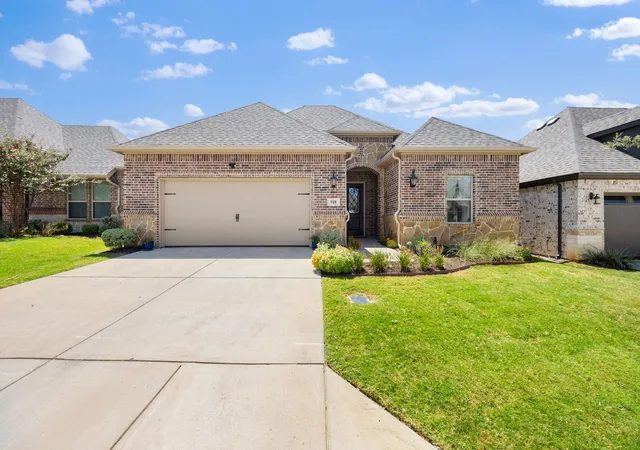 Photo 2 of Single family home for sale at 918 Capella Ln, Mansfield, TX 76063 | MLS# 21367339 | Listing updated on 2026-08-25