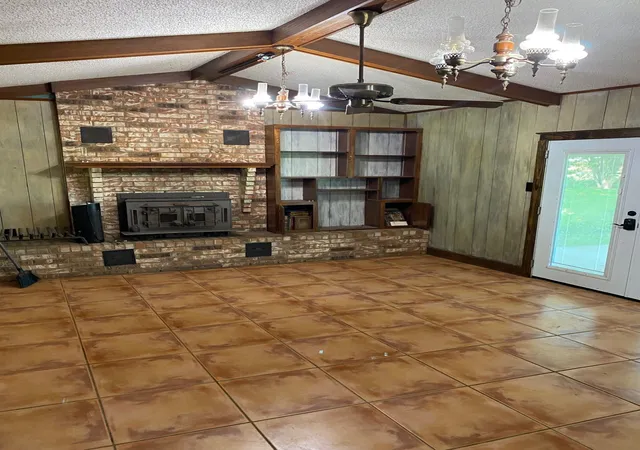 Photo 2 of Single family home for sale at 603 W 11th St, Clarksville, TX 75426 | MLS# 21368772 | Listing updated on 2026-08-25