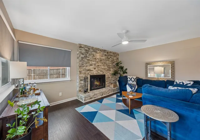 Photo 4 of Single family home for sale at 1809 Windsong Trl, Richardson, TX 75081 | MLS# 21367195 | Listing updated on 2026-10-06