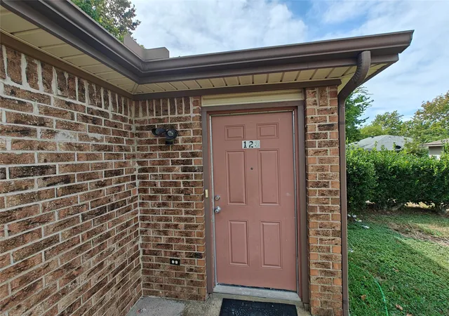 Photo 3 of Townhouse for sale at 123 Prairie Creek Cir #2, Princeton, TX 75407 | MLS# 21368171 | Listing updated on 2026-08-25