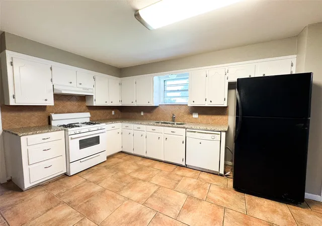 Photo 4 of Single family home for sale at 909 N Avenue K, Haskell, TX 79521 | MLS# 21363335 | Listing updated on 2026-08-25