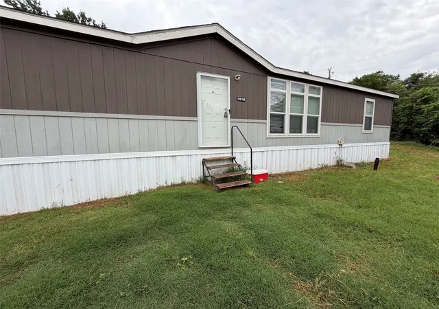 Photo 1 of Manufactured home for sale at 5619 Arkansas Trl, Granbury, TX 76048 | MLS# 21368902 | Listing updated on 2026-08-27