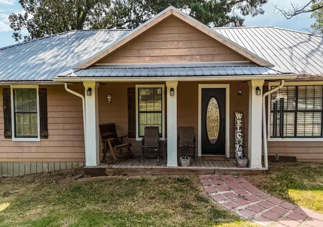 Photo 2 of Single family home for sale at 3861 State Hwy 75 S, Centerville, TX 75833 | MLS# 21368908 | Listing updated on 2026-08-25